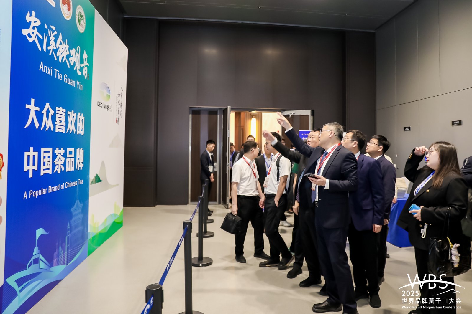 2_1600_3000_gif (13).jpg