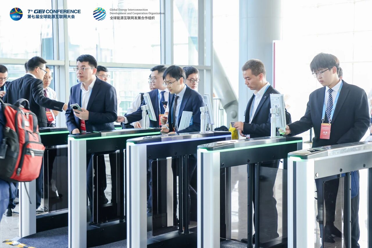 4dc7ad6a5b2e460af2c14f4a34824437.jpg 4dc7ad6a5b2e460af2c14f4a34824437.jpg